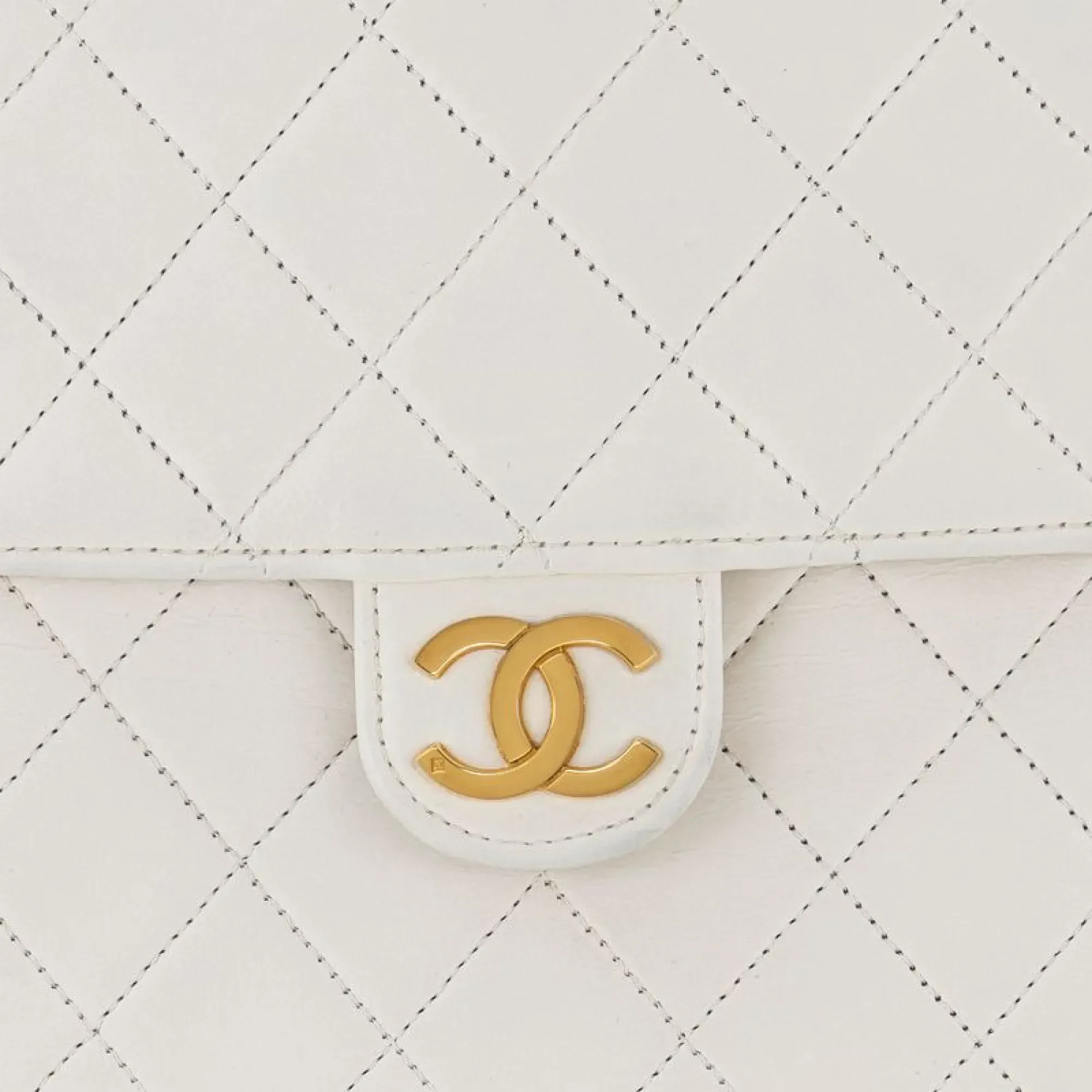 Chanel · Single Flap · White Lambskin · Gold Hardware · 1980s - View 6