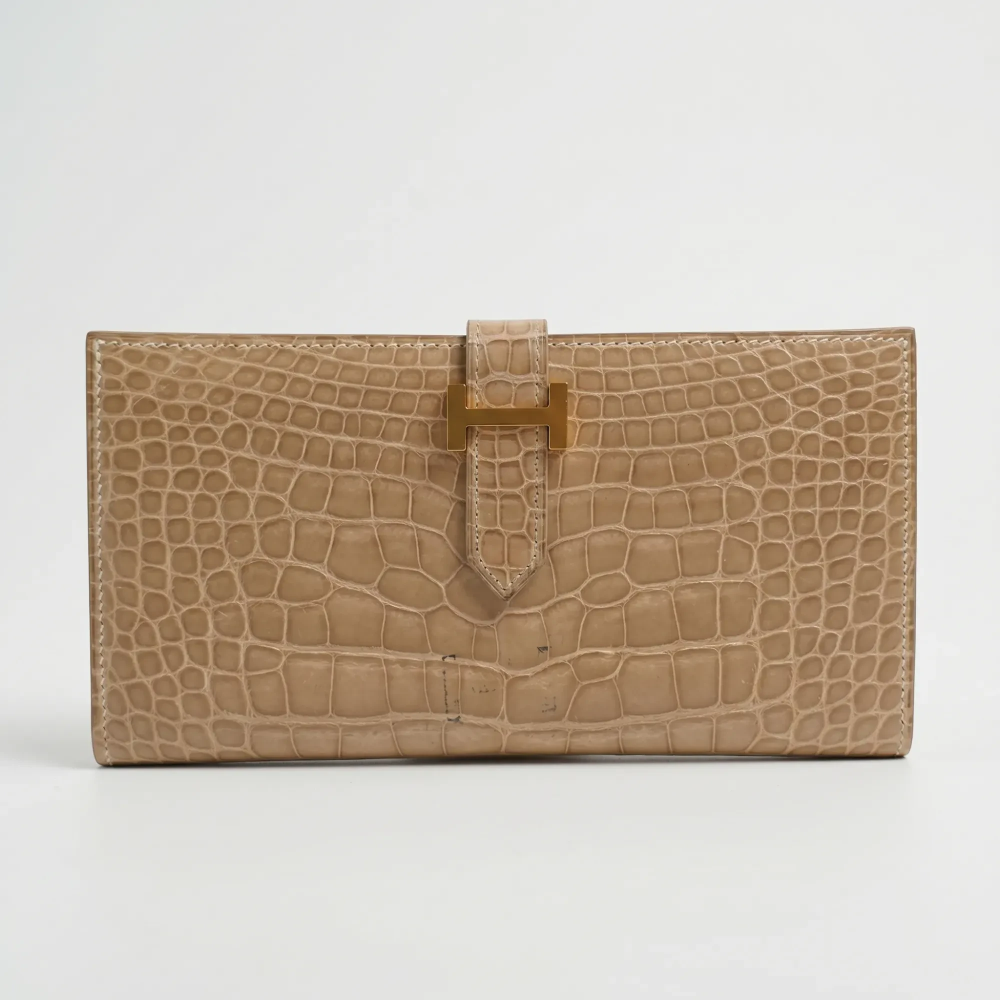 Hermès · Béarn Wallet · Beige Alligator · Gold Hardware · c.1998 - View 2